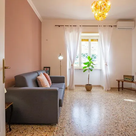 La Casa Di Nirvana * Bracciano (Rome)